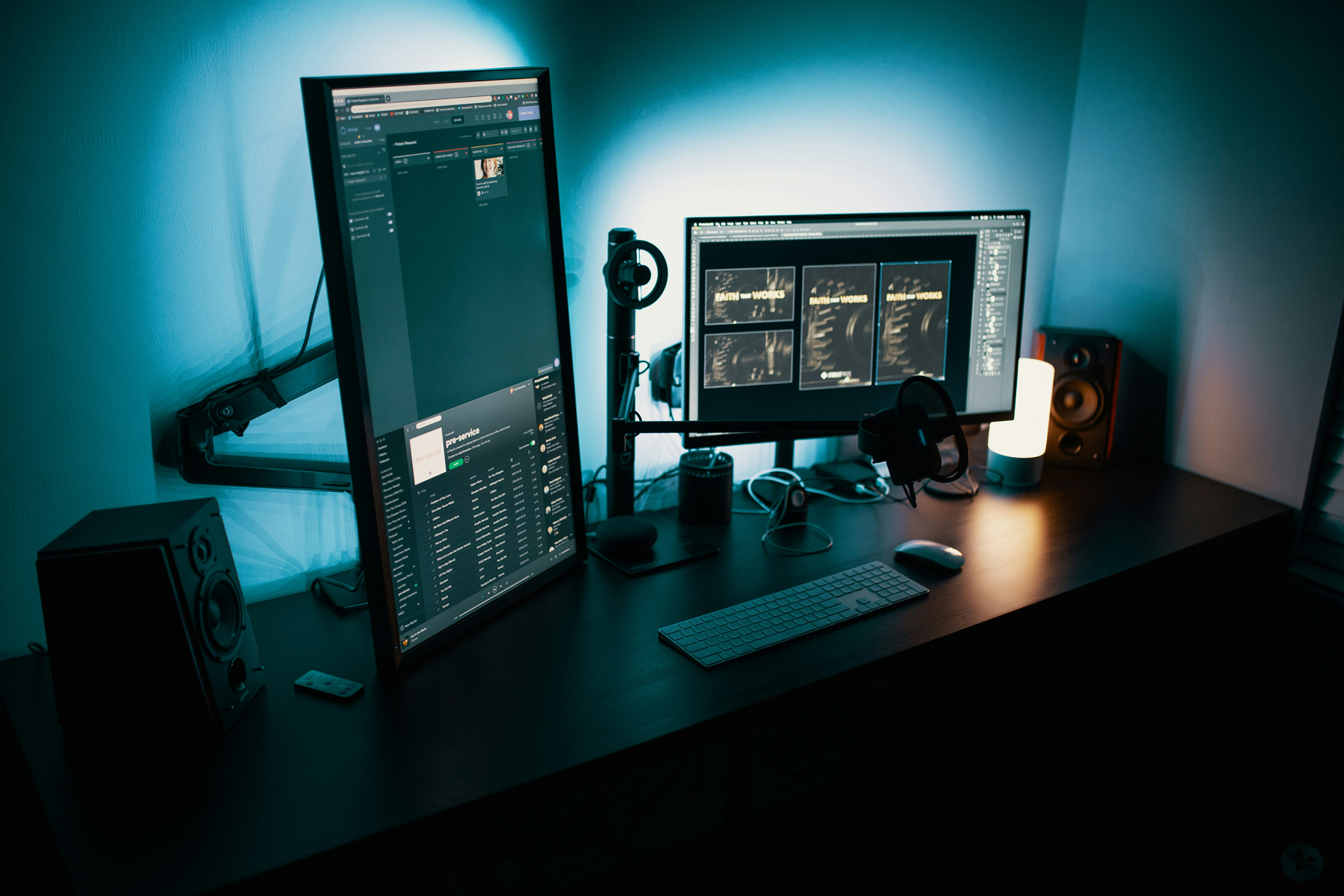 Anschlüsse auf der Rückseite eines Monitors